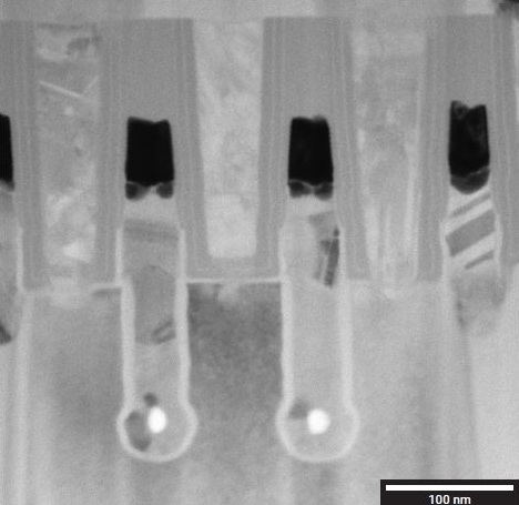 STEM-BF image in which 5 nm-thick layers are well-resolved.